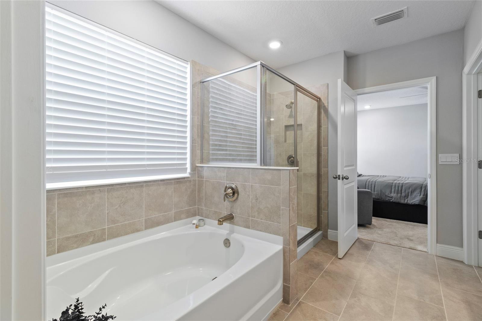 MANGROVE MANOR PH 1 - Residential