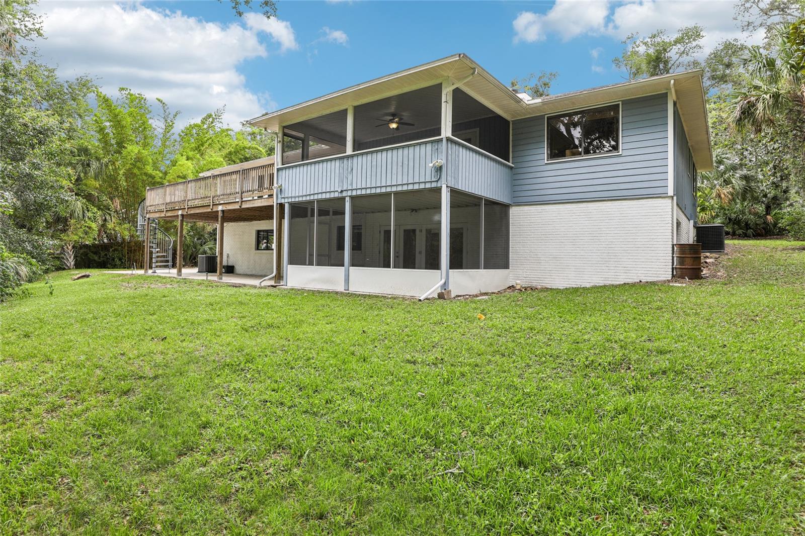5836 SPRUCE CREEK WOODS DRIVE