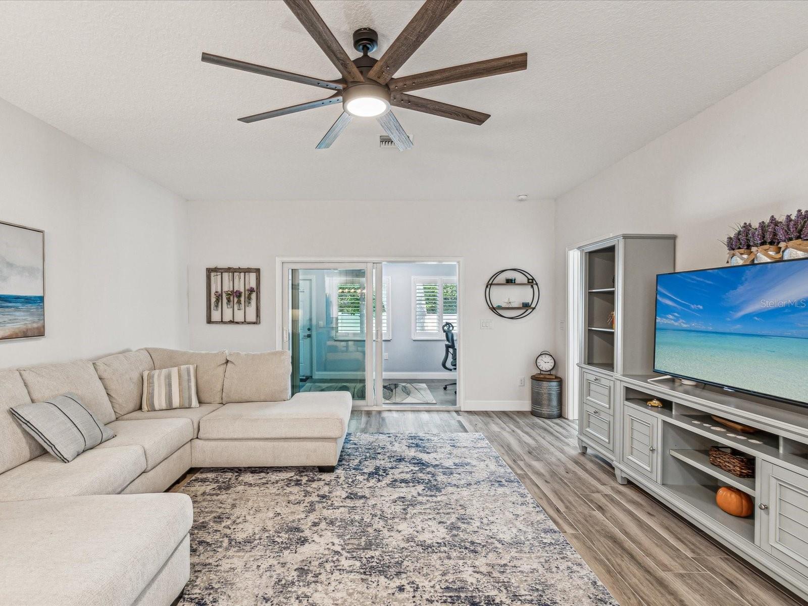 WHITNEY OAKS - Residential