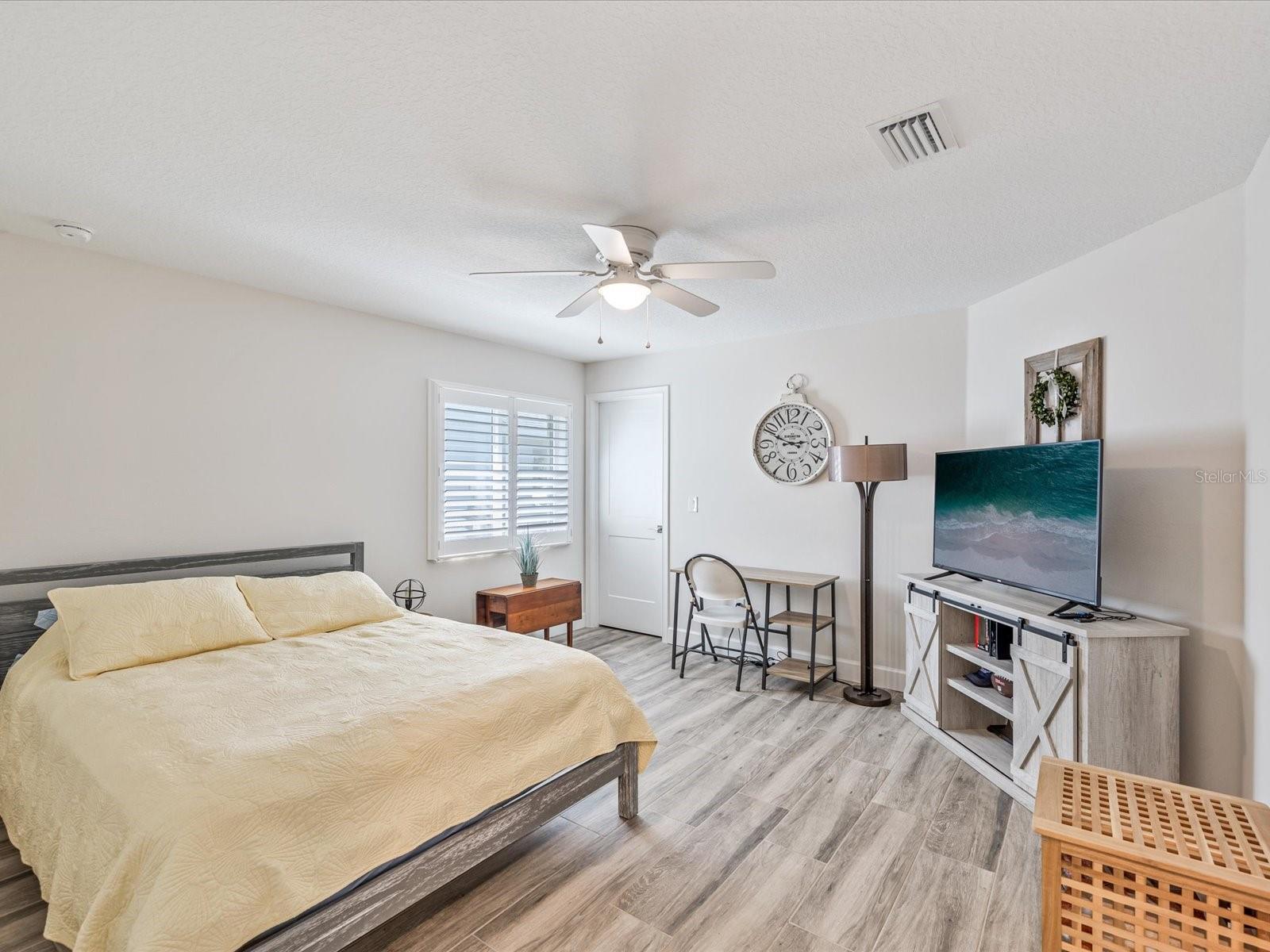 WHITNEY OAKS - Residential