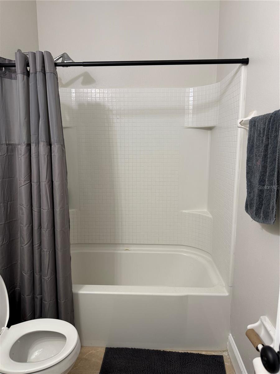 WHISPERING WOODS PH 1 - Residential Lease