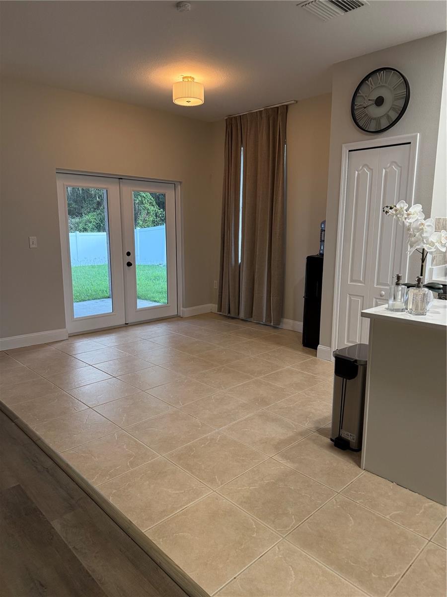 WHISPERING WOODS PH 1 - Residential Lease