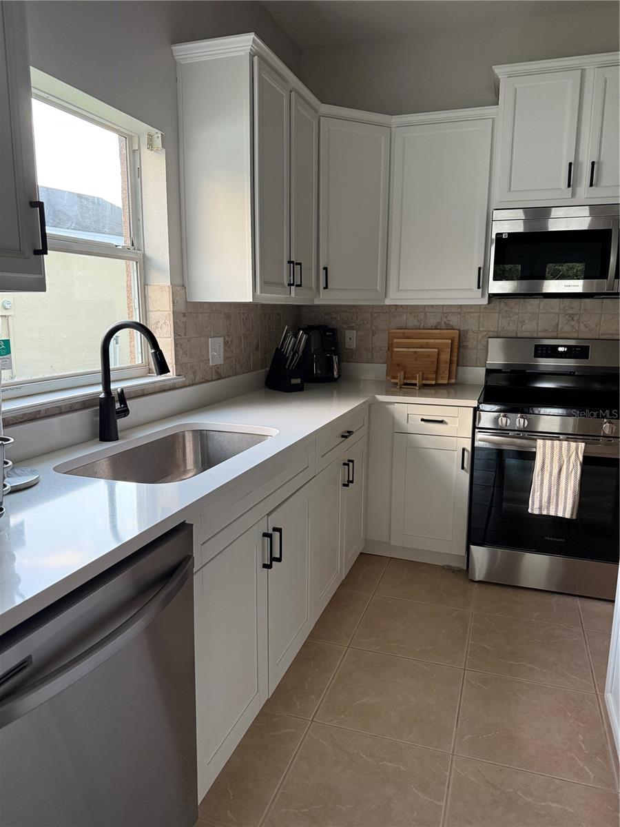 WHISPERING WOODS PH 1 - Residential Lease