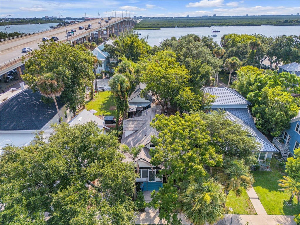 Photo of 407 Magnolia Street, New Smyrna Beach, FL 32168 (MLS # NS1088689)