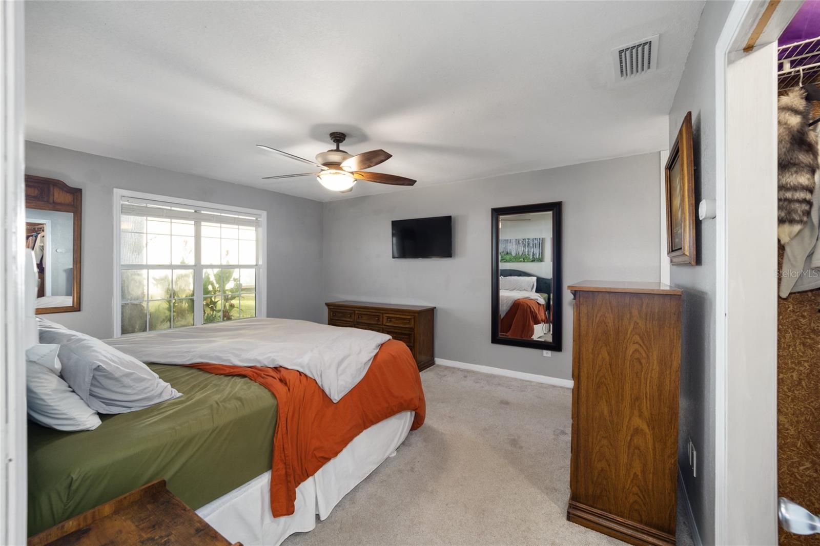 COUNTRY ESTATE - Residential