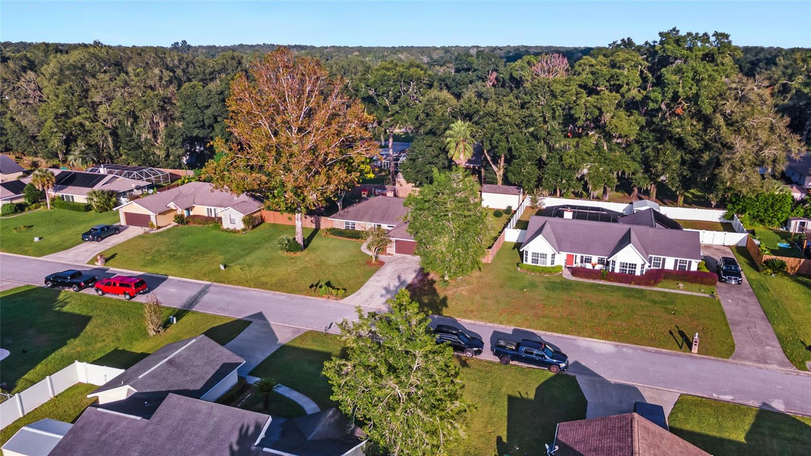 COUNTRY ESTATE - Residential