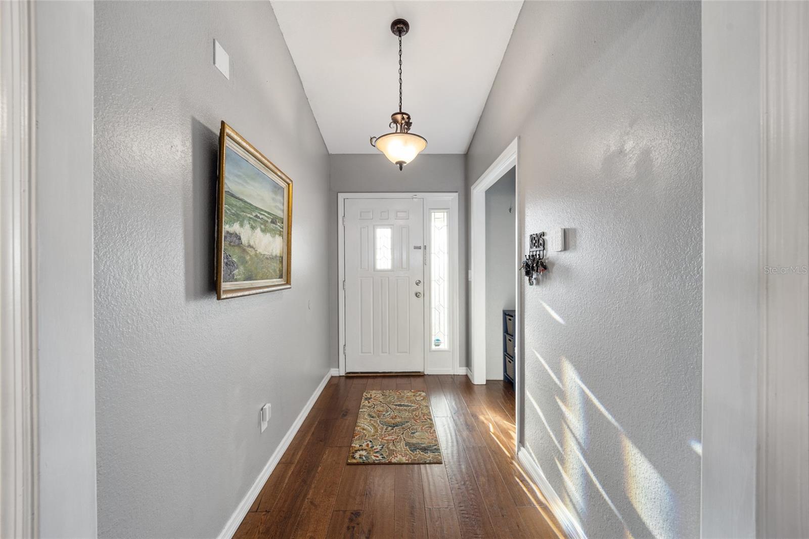 COUNTRY ESTATE - Residential