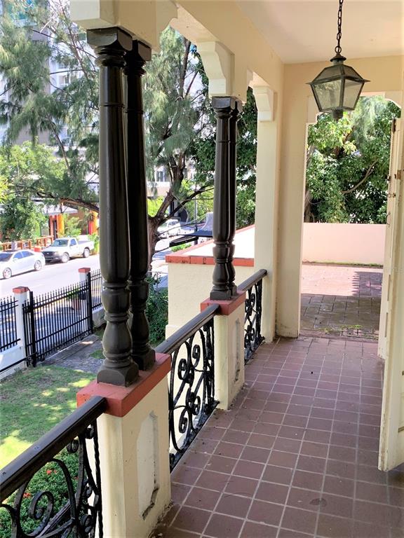 ASHFORD 1364 - Residential