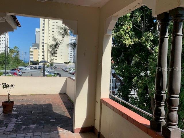 ASHFORD 1364 - Residential