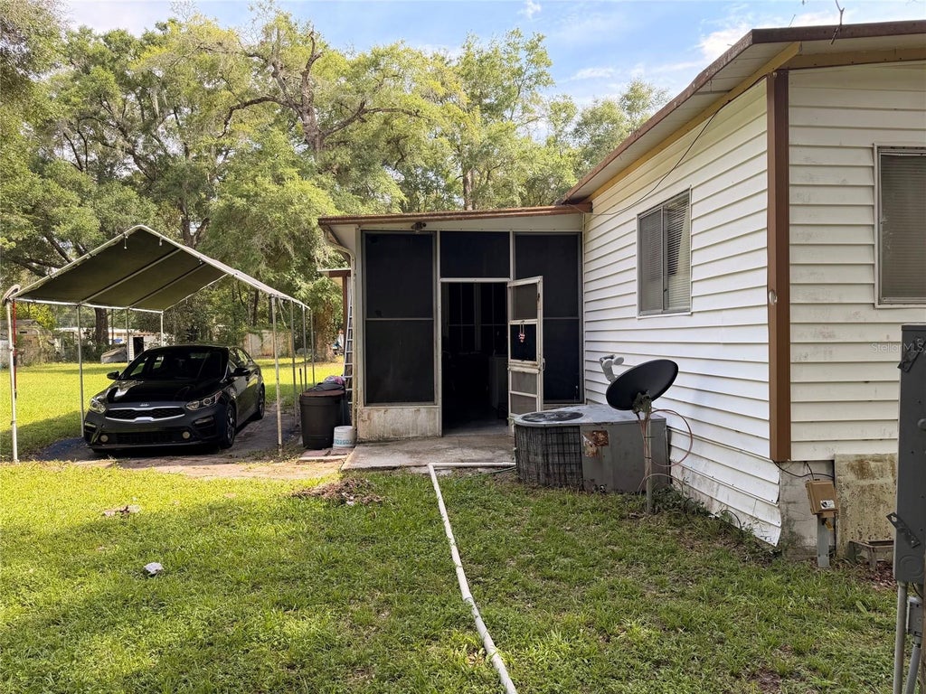 Photo of 201 NW 136th Terrace, Ocala, FL 34482 (MLS # OM726366)