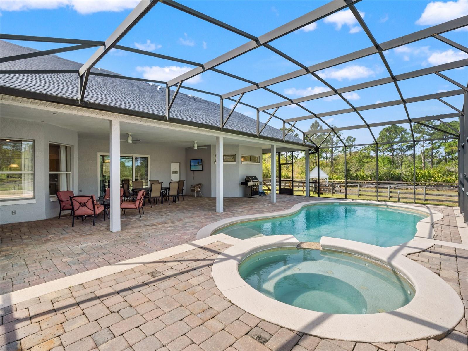 WEDGEFIELD/ ROCKET CITY - Residential