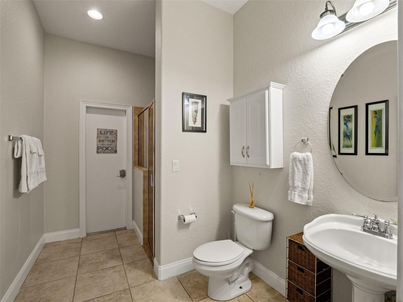 WEDGEFIELD/ ROCKET CITY - Residential