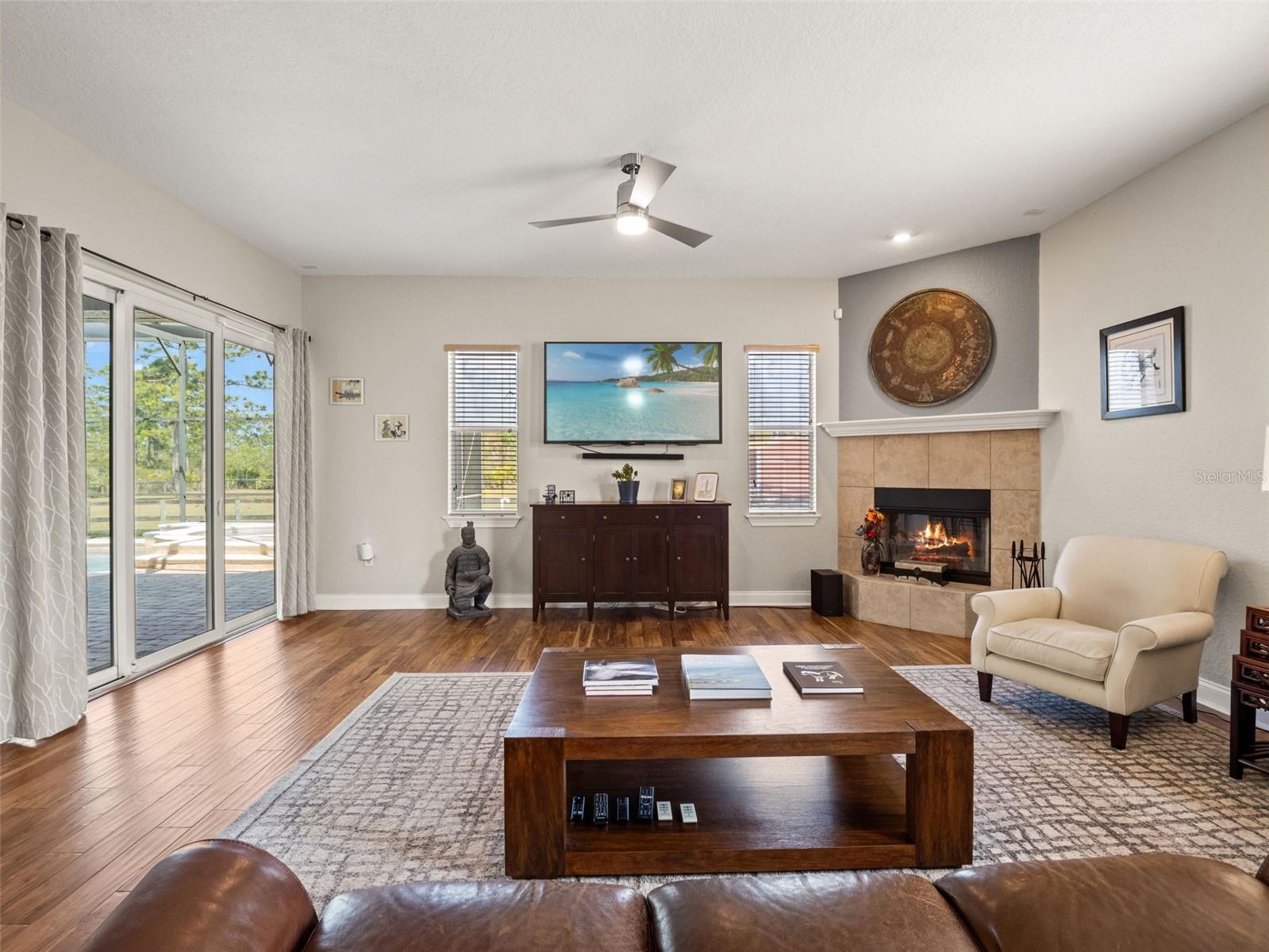 WEDGEFIELD/ ROCKET CITY - Residential