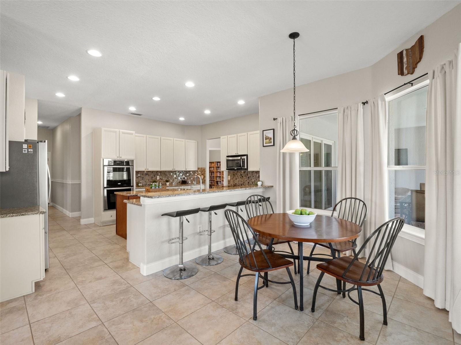 WEDGEFIELD/ ROCKET CITY - Residential