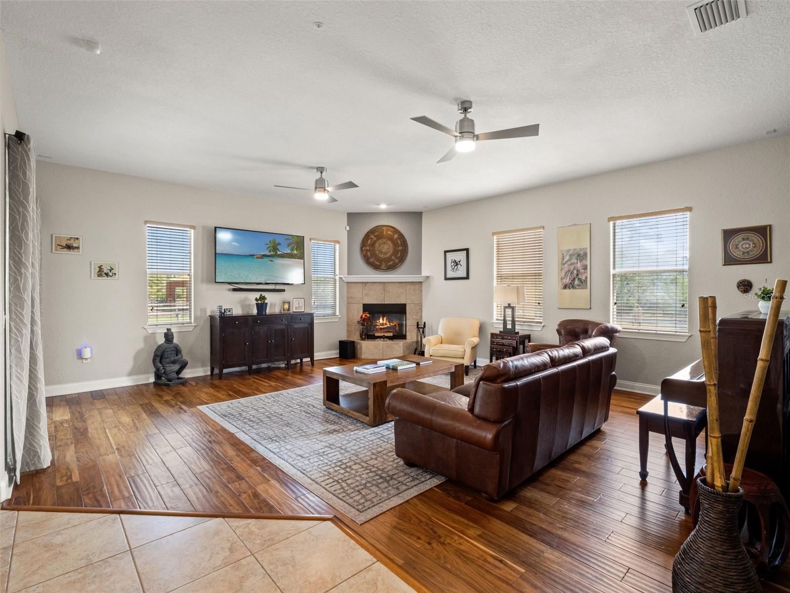 WEDGEFIELD/ ROCKET CITY - Residential