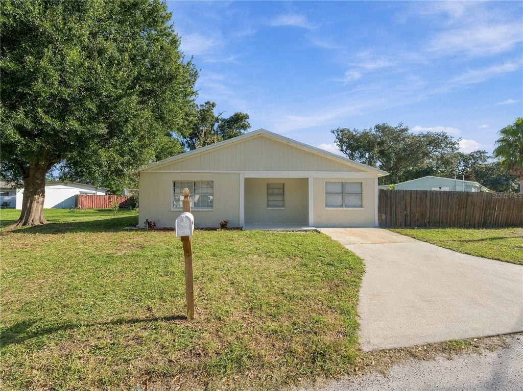 Photo of 1507 W Perdiz Street, Tampa, FL 33612 (MLS # TB8562855)