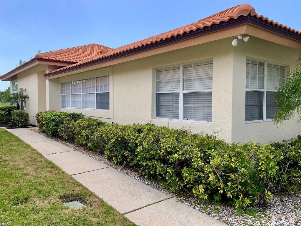 Photo of 4310 Murfield Drive E, Bradenton, FL 34203 (MLS # A4686531)