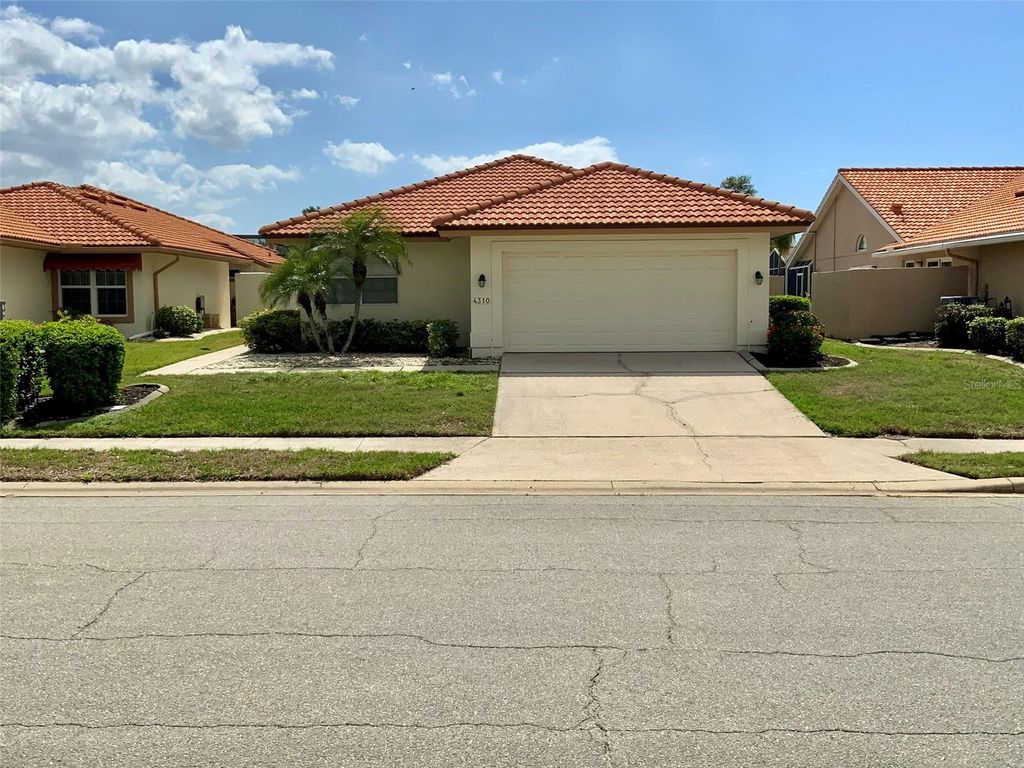 Photo of 4310 Murfield Drive E, Bradenton, FL 34203 (MLS # A4686531)