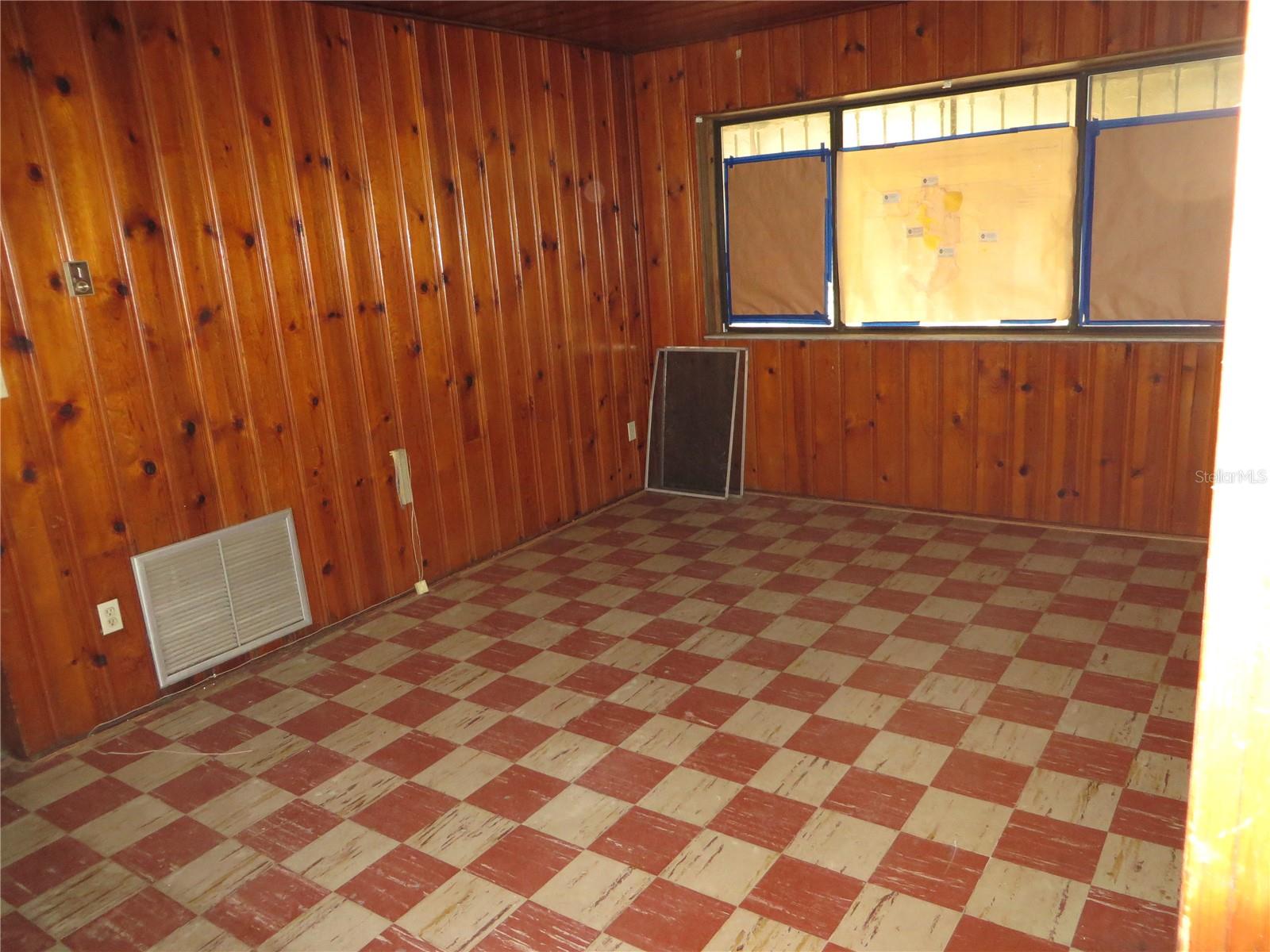 SEQUOIA HOMES - Commercial Sale