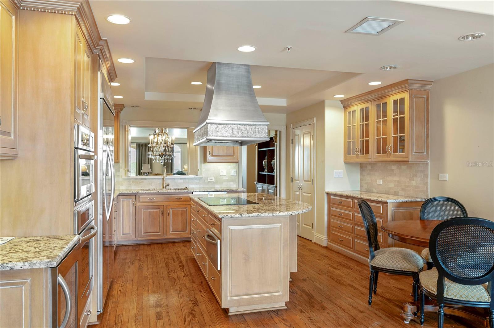 RENAISSANCE AT LAKE IVANHOE CONDO - Residential