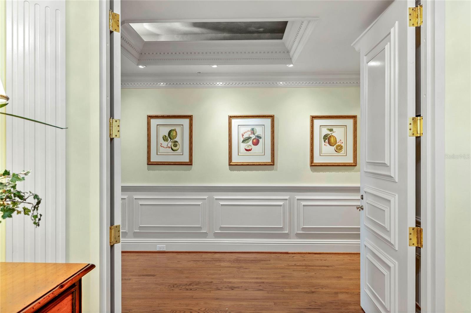 RENAISSANCE AT LAKE IVANHOE CONDO - Residential