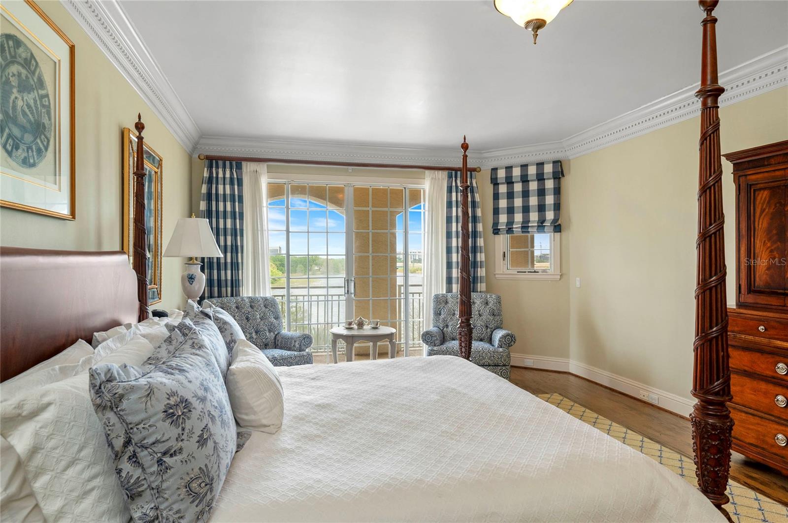 RENAISSANCE AT LAKE IVANHOE CONDO - Residential