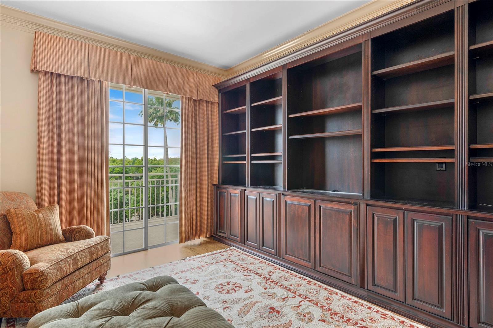 RENAISSANCE AT LAKE IVANHOE CONDO - Residential