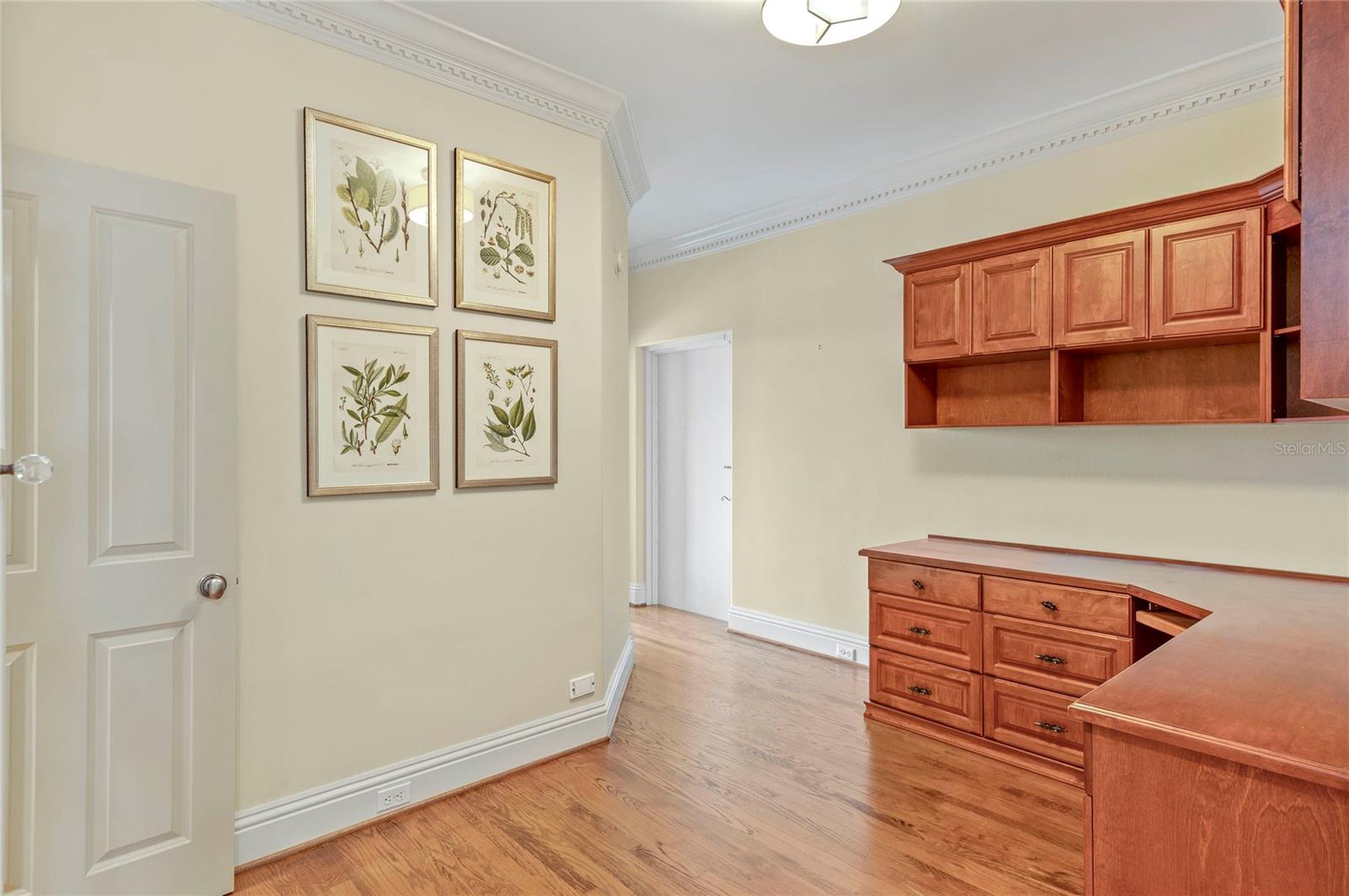 RENAISSANCE AT LAKE IVANHOE CONDO - Residential