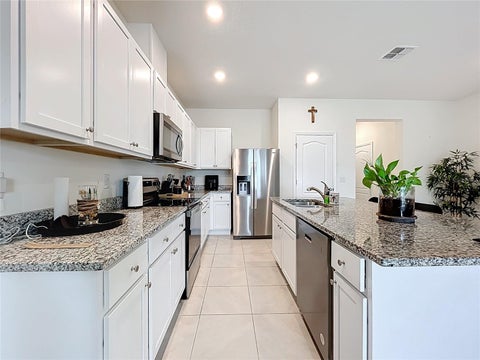 Tiny photo for 965 Lido Drive, Howey In The Hills, FL 34737 (MLS # S5153183)