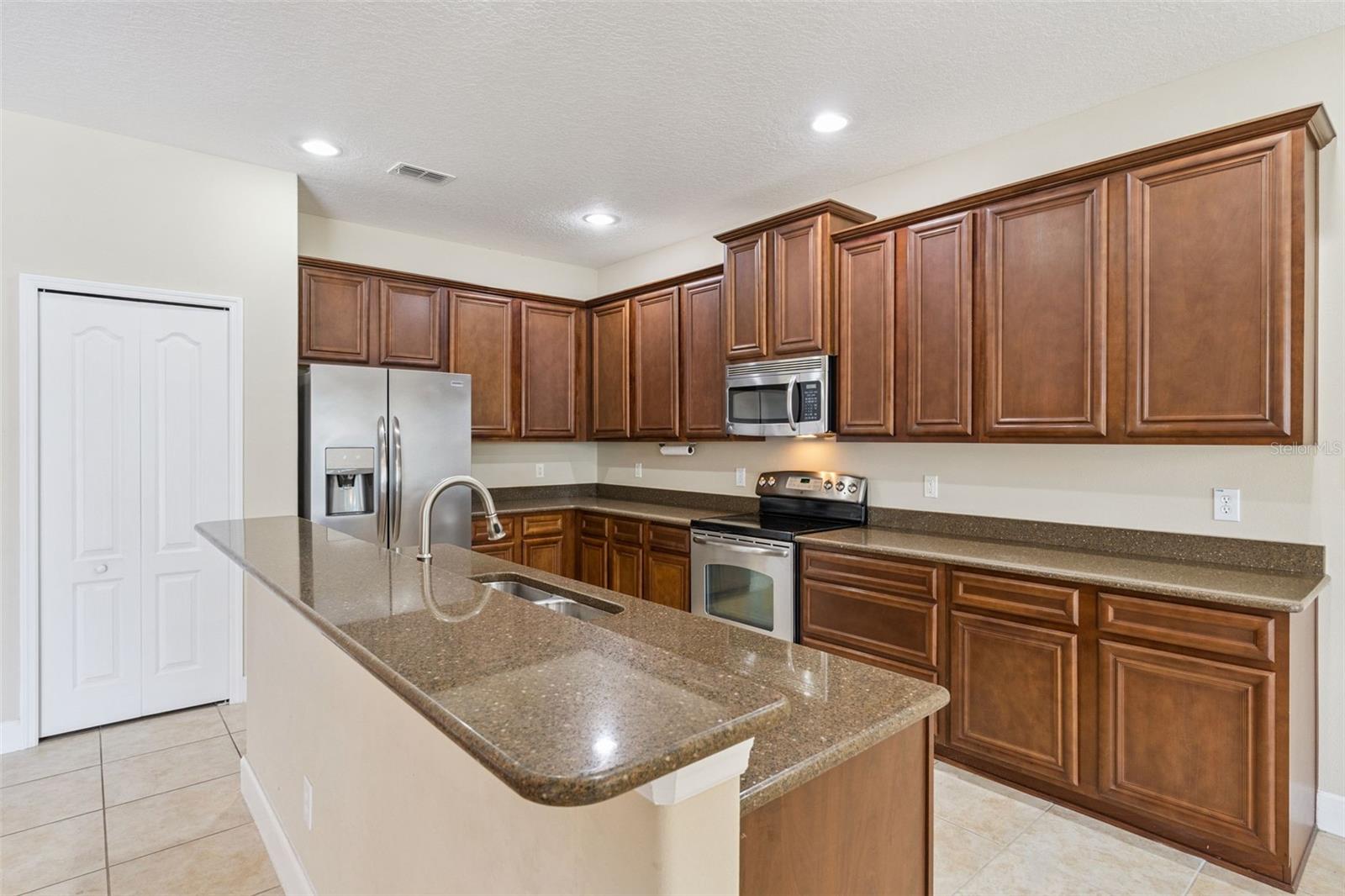 1250 LATTIMORE DRIVE