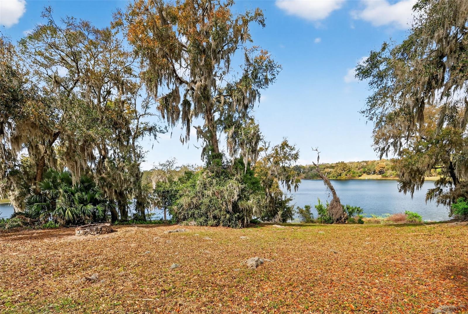 MOUNTAIN LAKE ESTATES BY LUDECKE - Residential