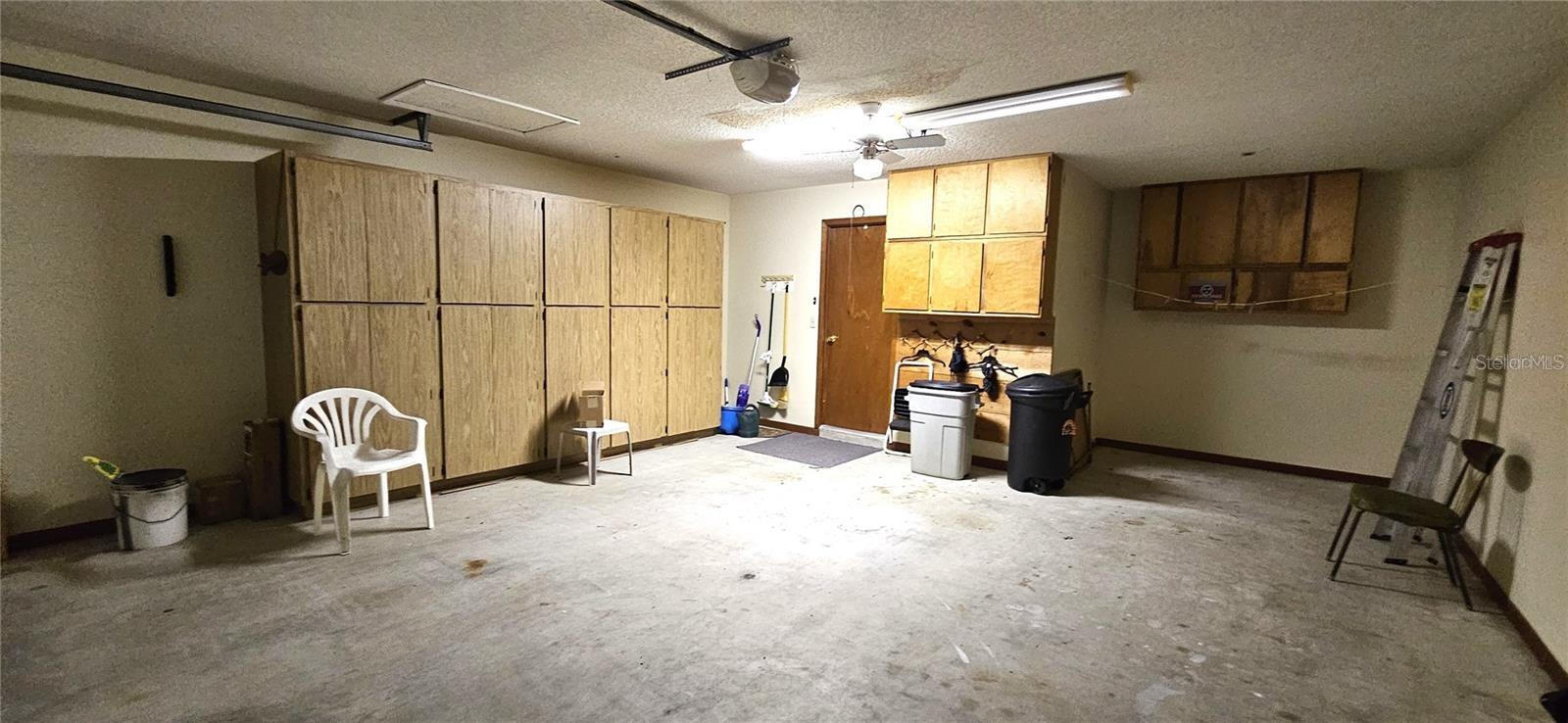 PALM CAY UN 02 & REPLAT/TRACTS - Residential