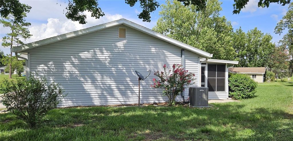 Photo of 10881 SW 79th Terrace, Ocala, FL 34476 (MLS # OM716272)