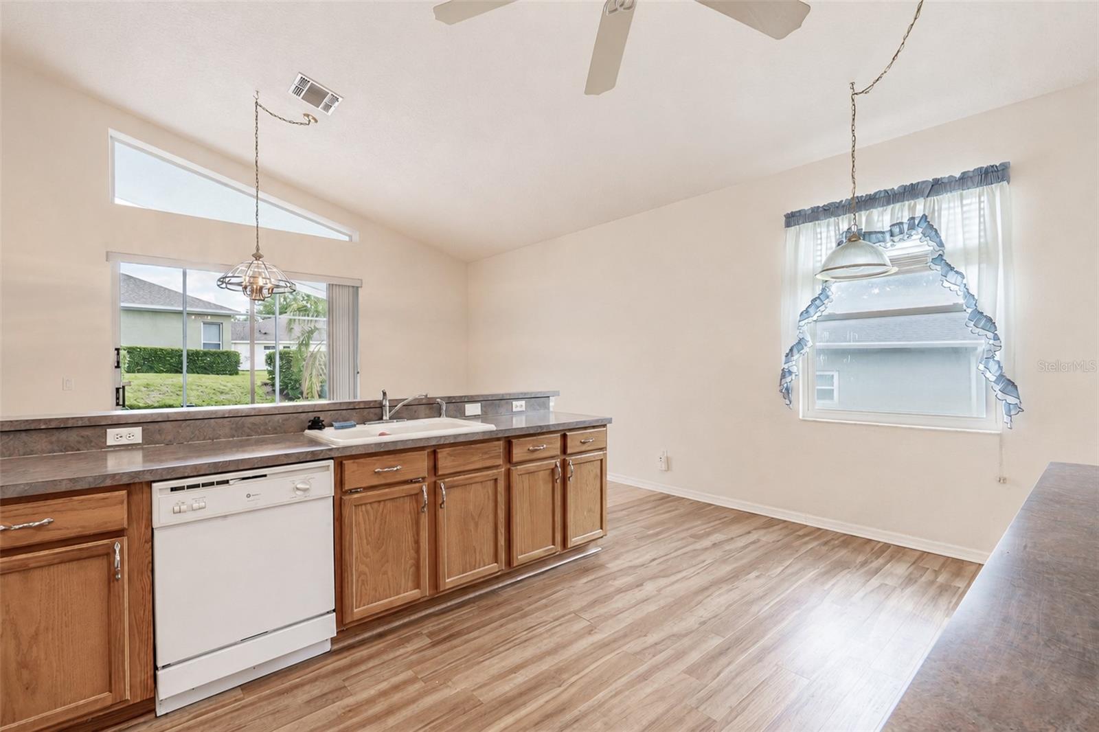 REMINGTON AT KINGS RIDGE - Residential