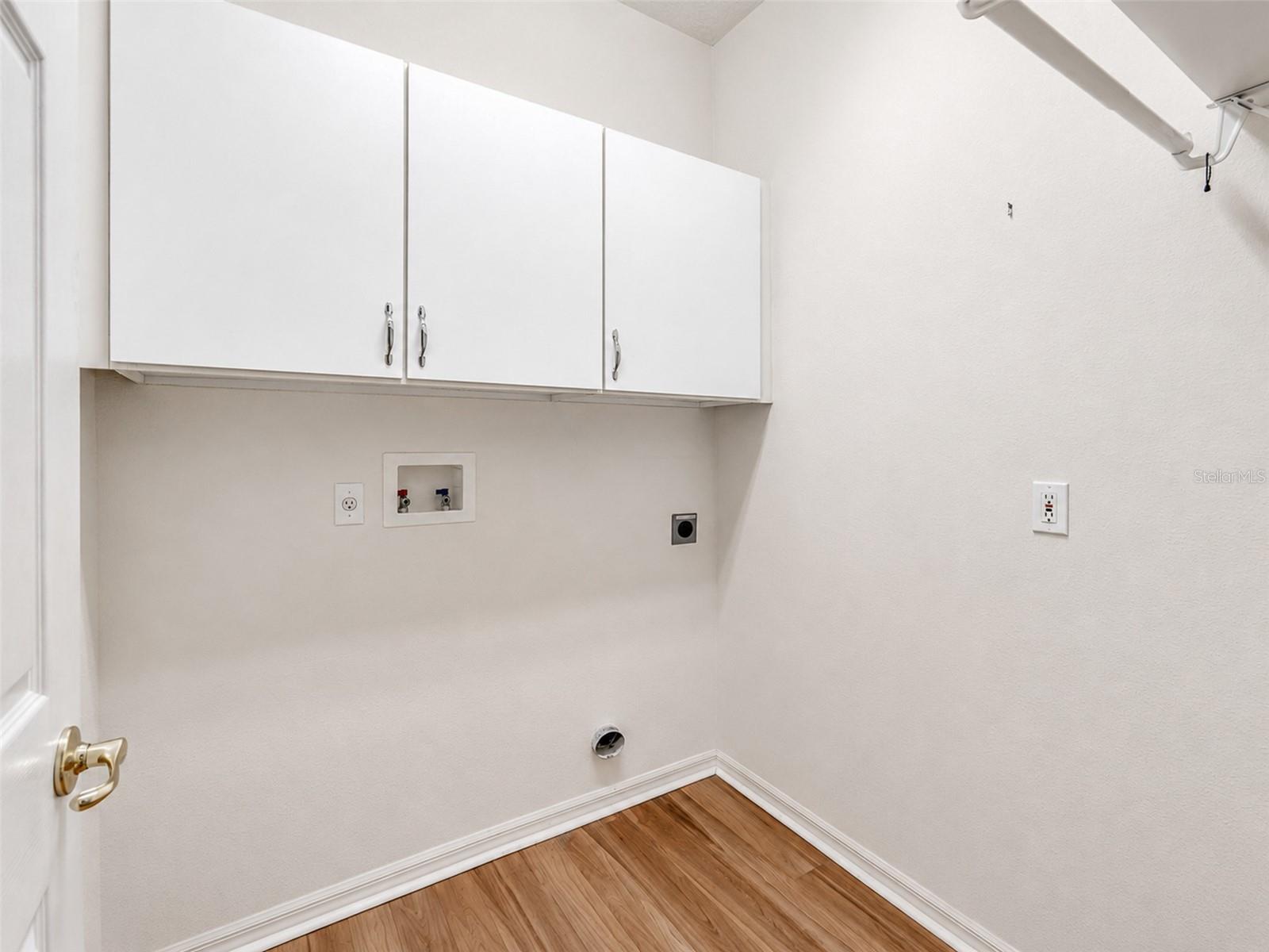 REMINGTON AT KINGS RIDGE - Residential