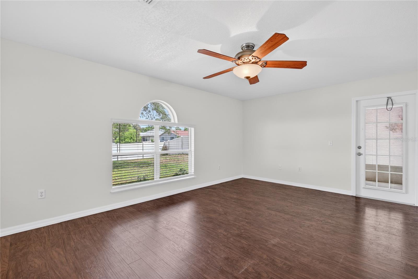 HILLCREST/LK NETTIE - Residential