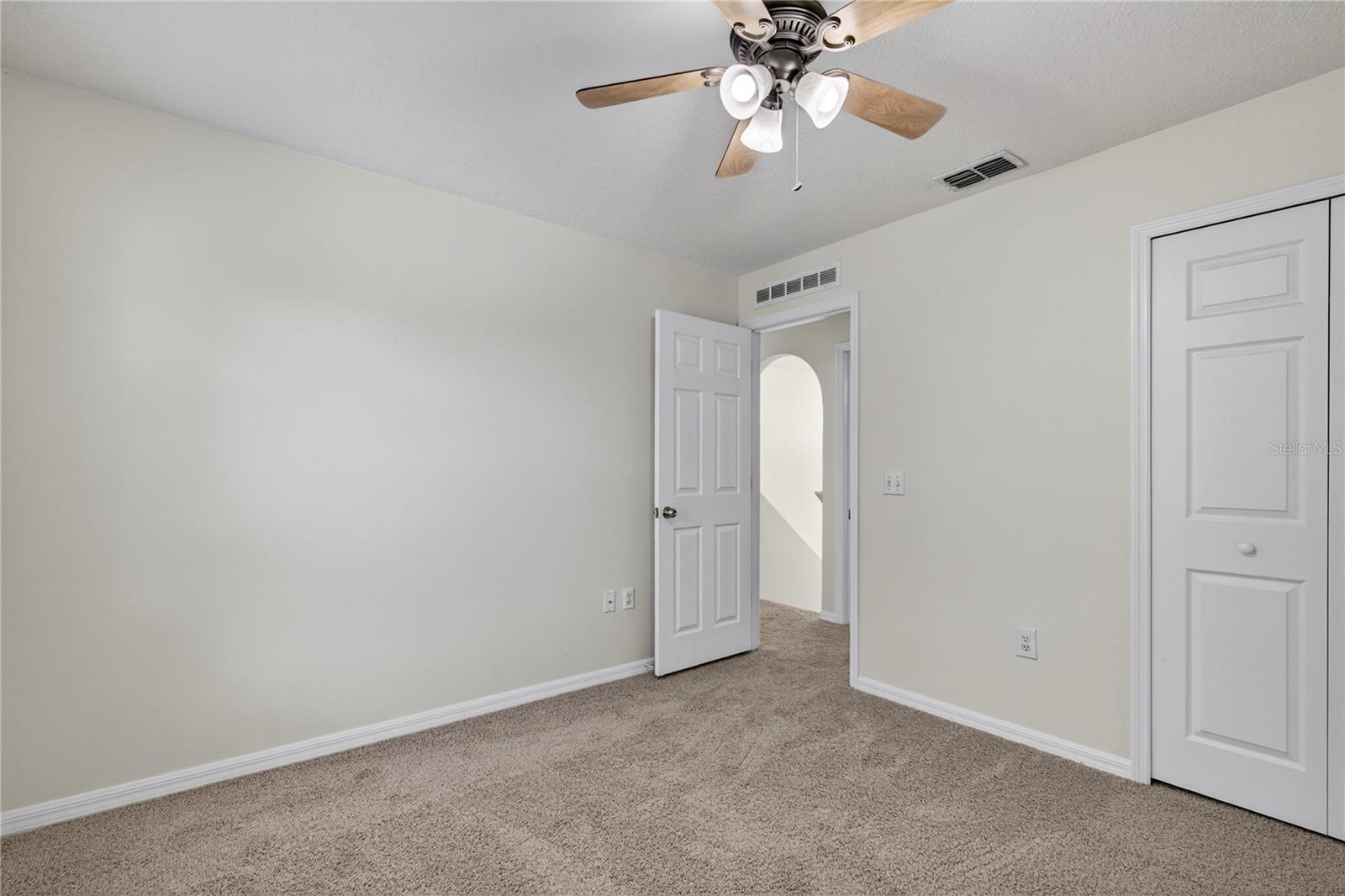 HILLCREST/LK NETTIE - Residential