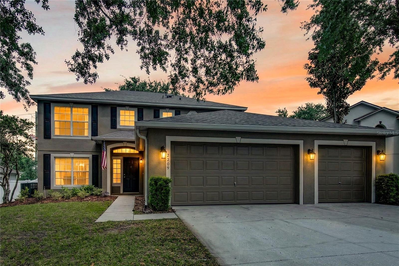 HILLCREST/LK NETTIE - Residential