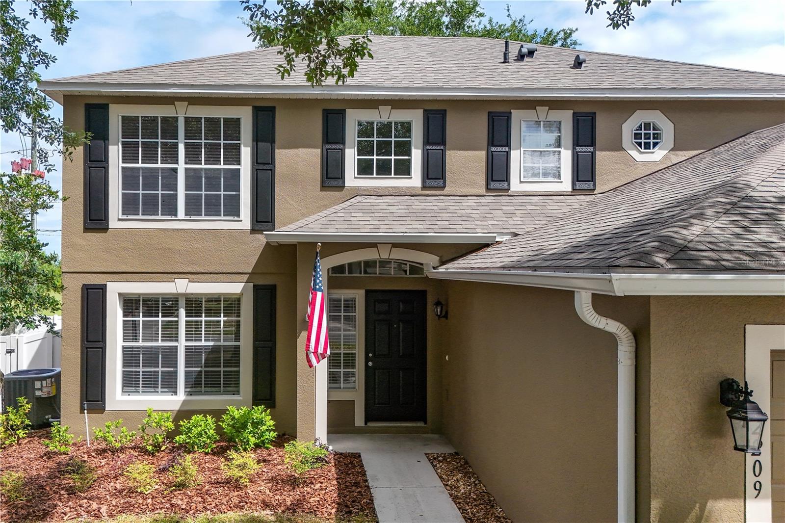 HILLCREST/LK NETTIE - Residential