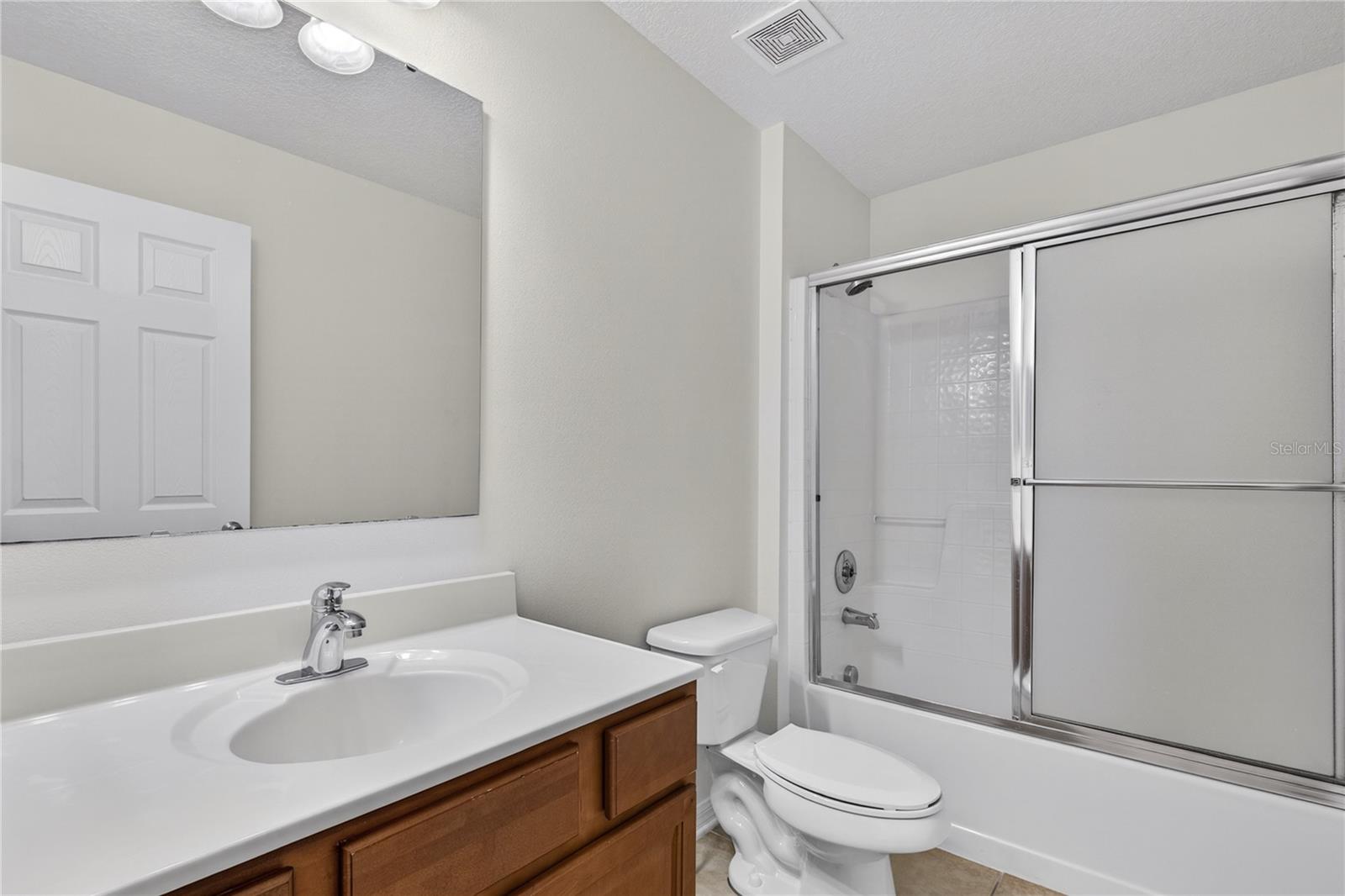 HILLCREST/LK NETTIE - Residential