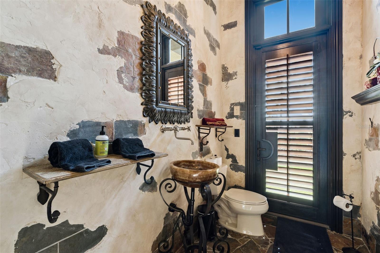 KEENES POINTE 46/104 - Residential