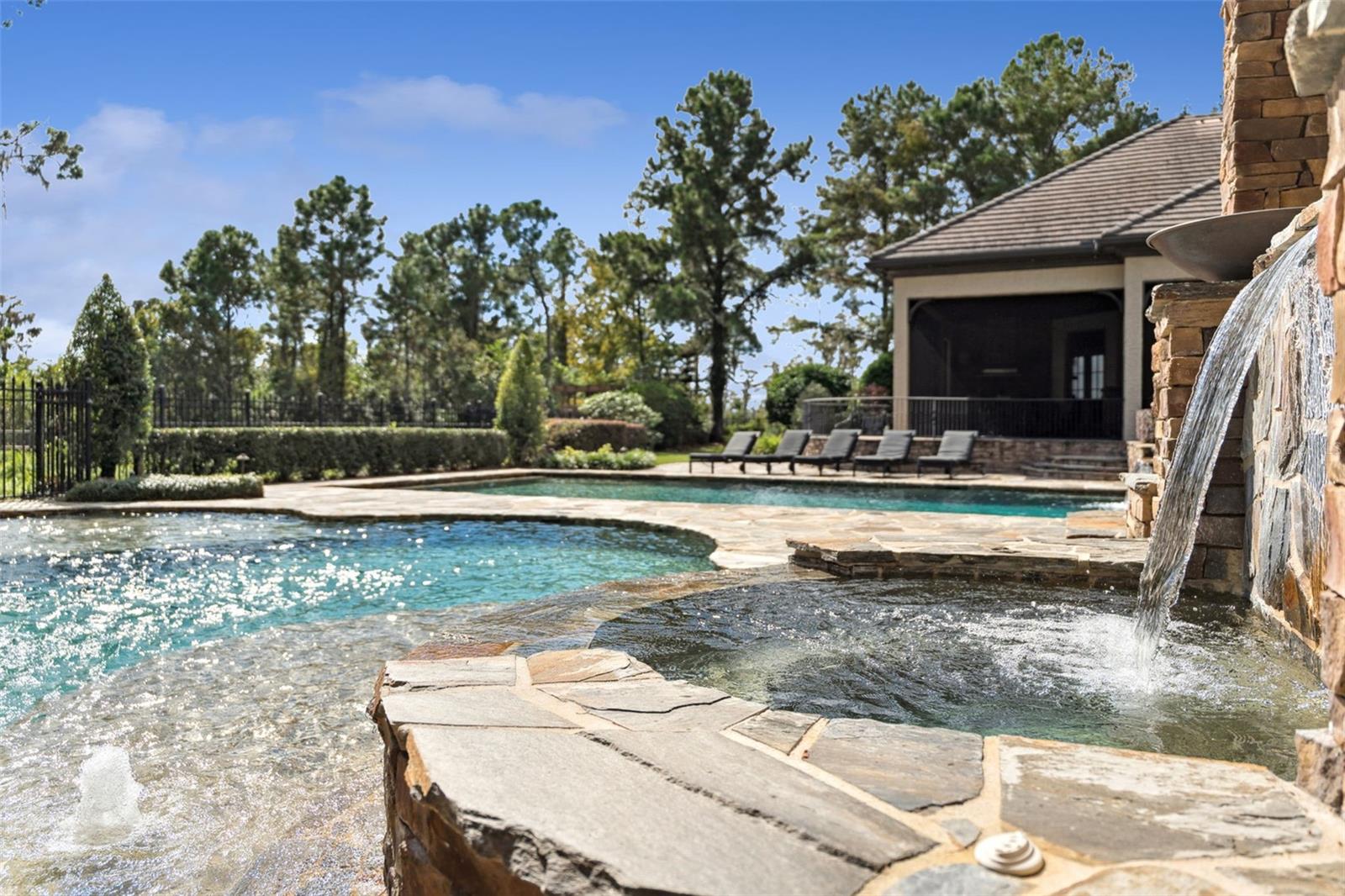 KEENES POINTE 46/104 - Residential