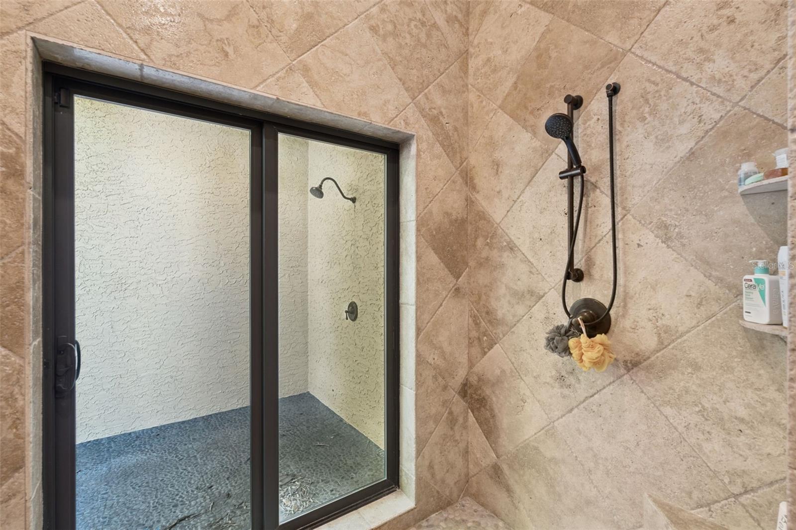 KEENES POINTE 46/104 - Residential