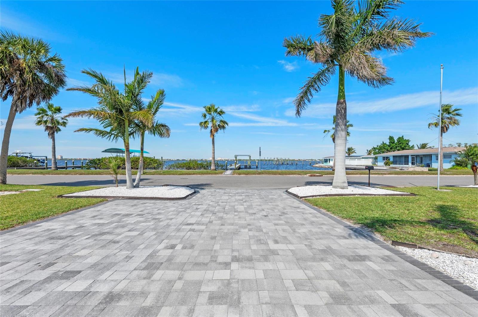 MANATEE GARDENS THIRD SEC - Residential