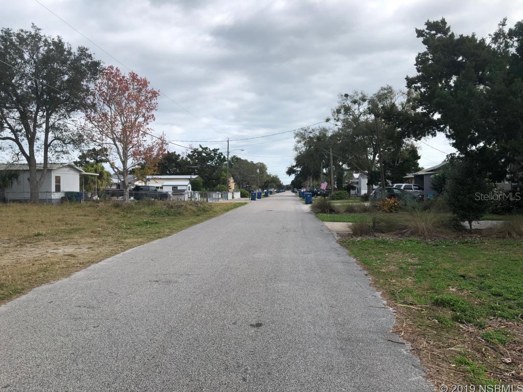 South Waterfront Park - Land