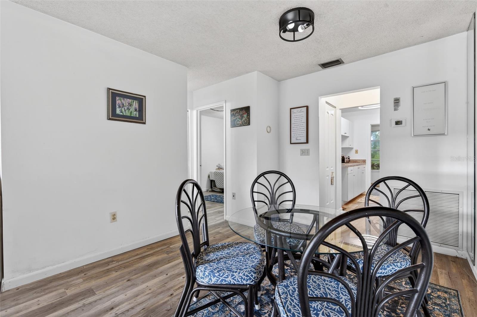 FIVE TOWNS OF ST PETE - Residential