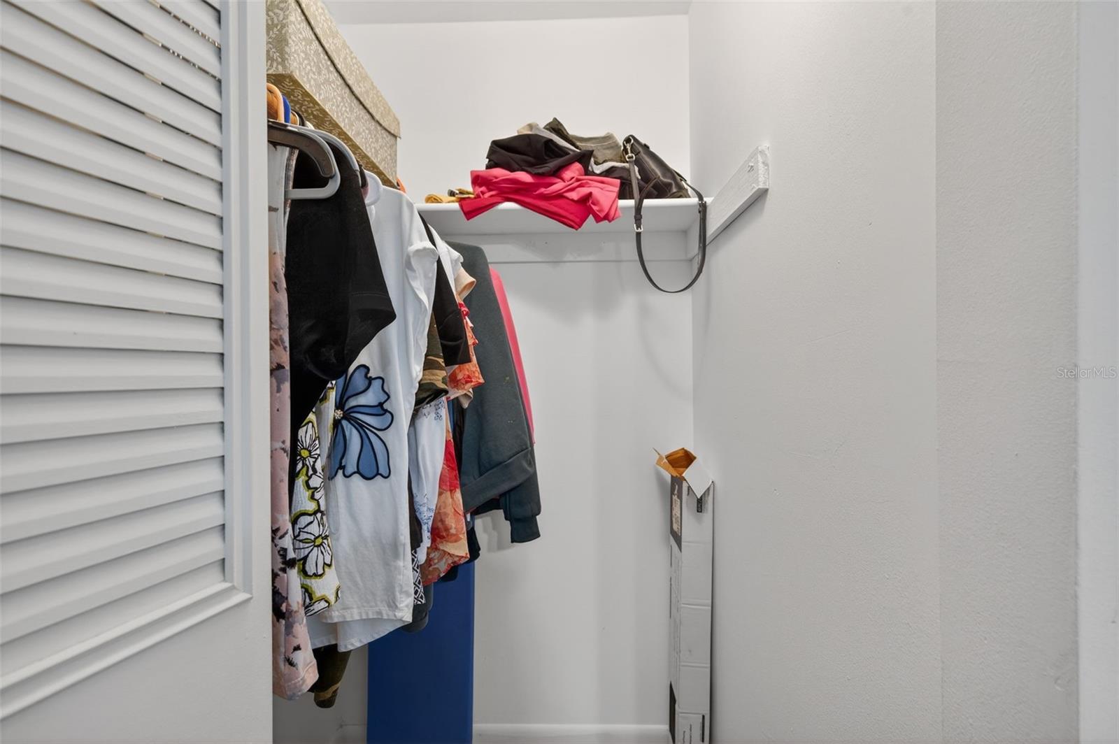 FIVE TOWNS OF ST PETE - Residential