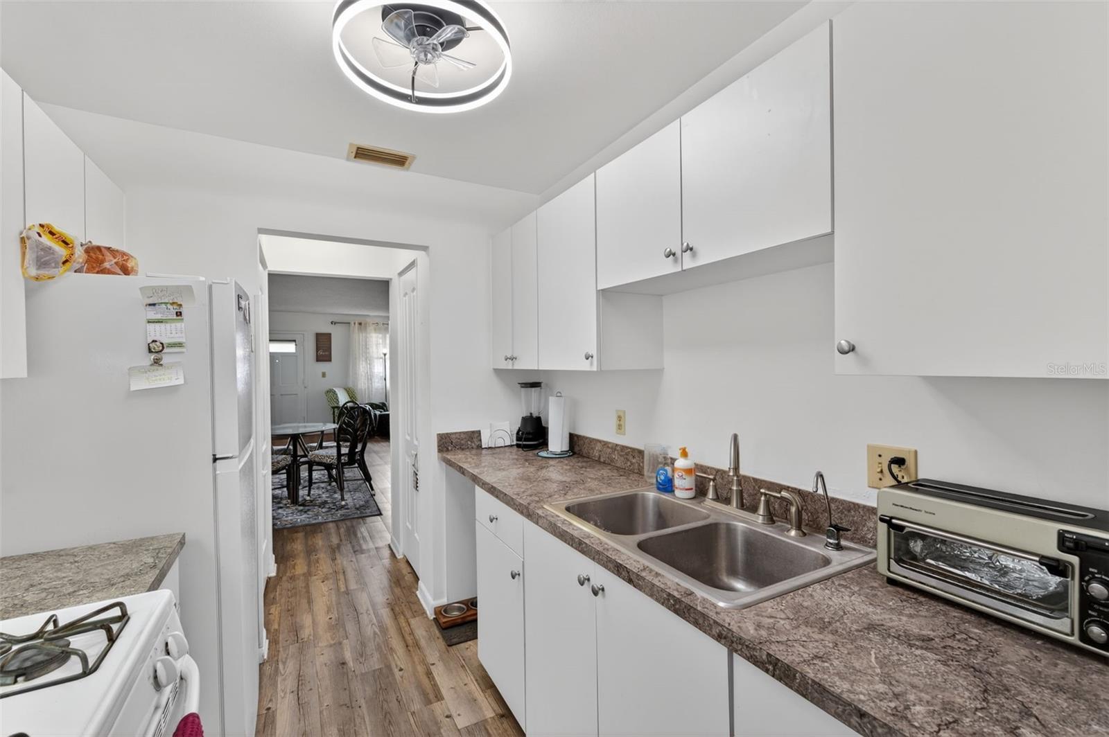 FIVE TOWNS OF ST PETE - Residential