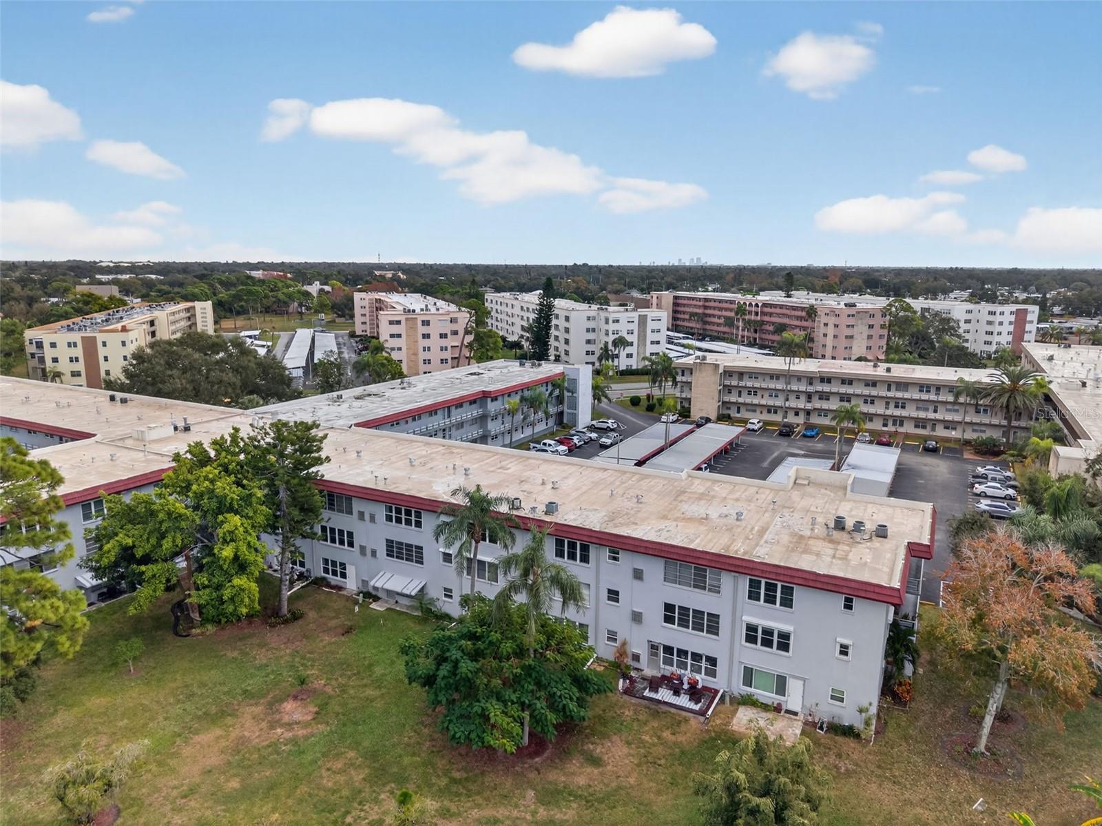 FIVE TOWNS OF ST PETE - Residential