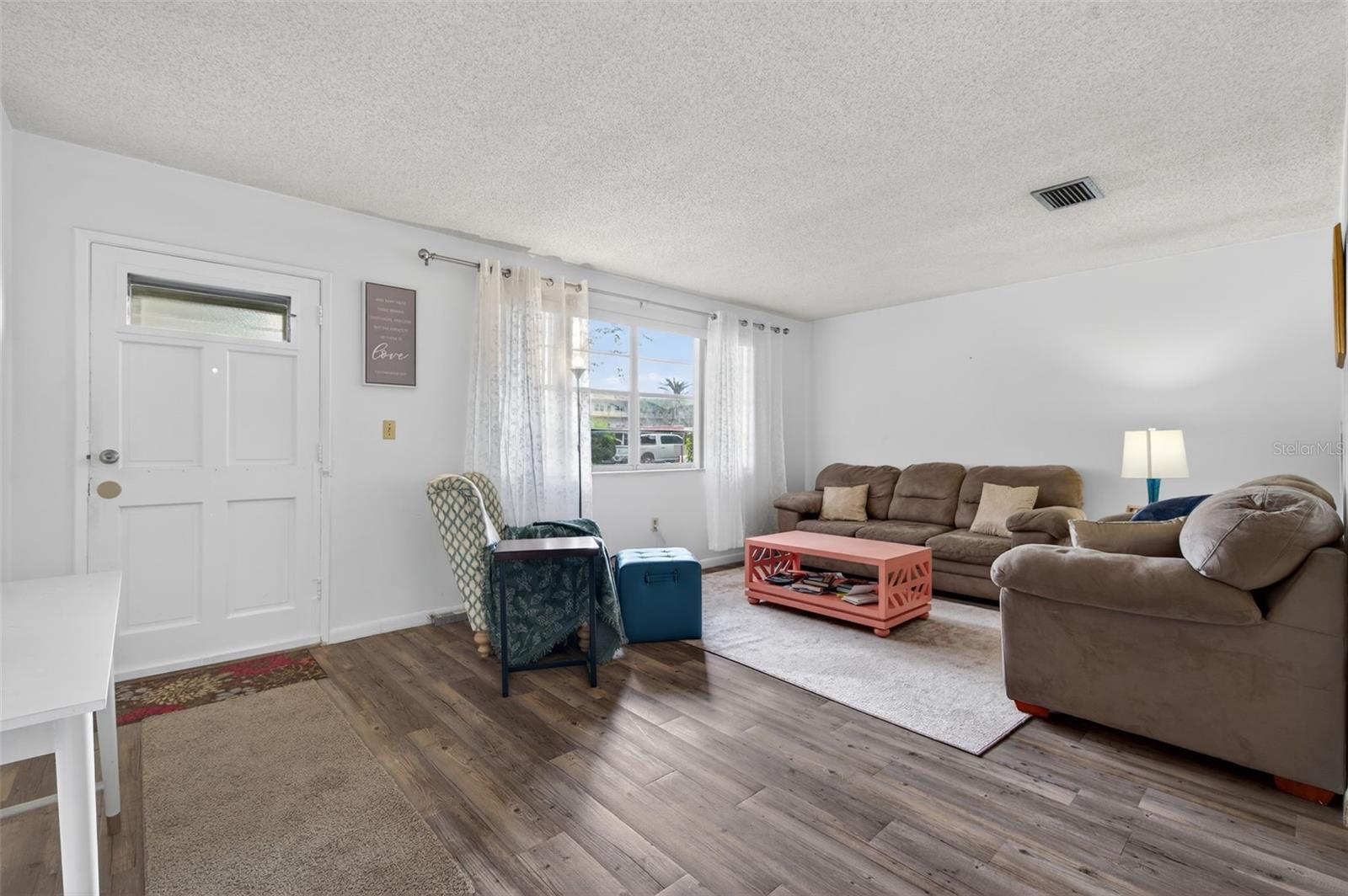 FIVE TOWNS OF ST PETE - Residential